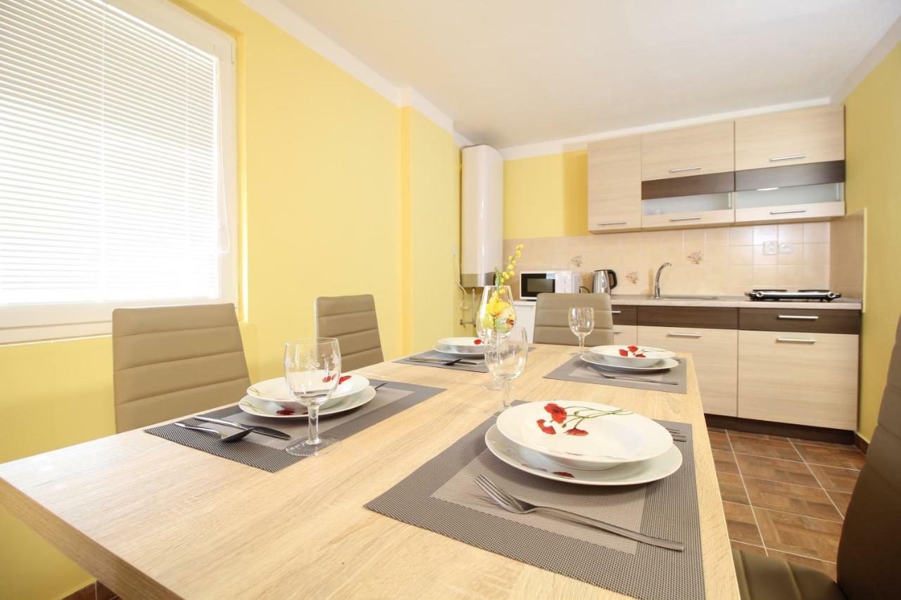 Apartmany Vcelka Hranice u Novych Hradu Buitenkant foto
